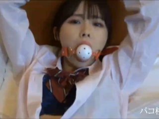 【网曝泄密】帮室友修电脑发现其和女友性爱视频，清纯妹子居然毒龙足交全都会，叫的超级骚